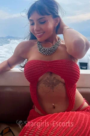 Amanda Escort