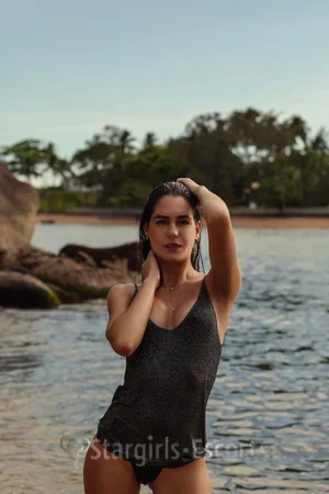 Hanna Almeida Pornstar Escort