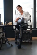 Mistress Izabel