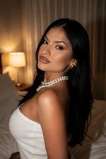Nina Nurutantrica