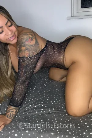Nina Dellix