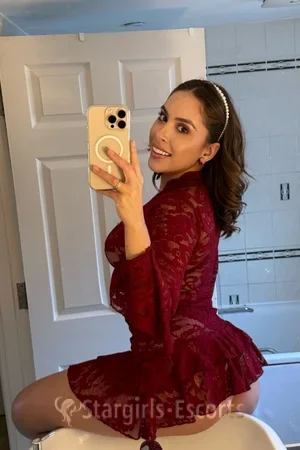 Julia Belle