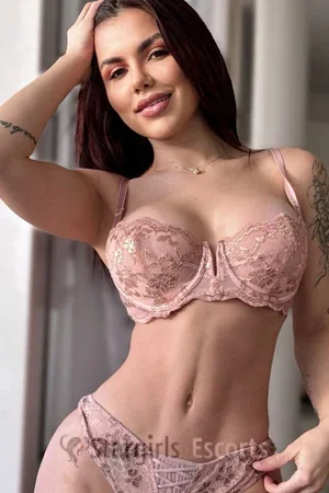 Peach Ariel Escort