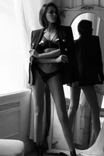 exclusive Delina