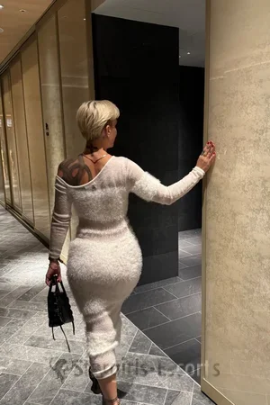 Rosabella Masseuse