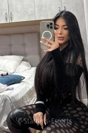 Sarah Bebezita Escort