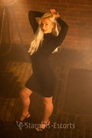 Leavixx Escort