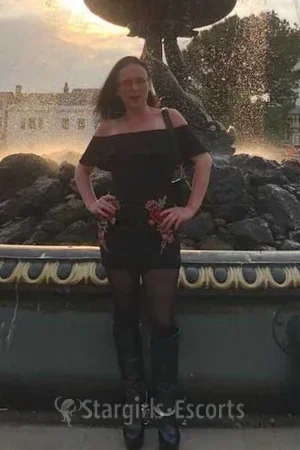 Brum Party girl