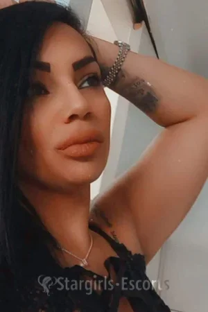 Franceska Escort