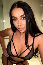 Busty Portuguese Escorts Bond