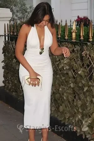Tissa Glamorous Brazilian Escort
