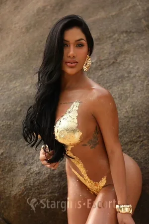Louise Escort