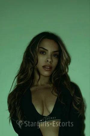 Chelle Escort