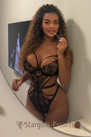Beatriz Escort