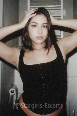 Emma Lodi Escort