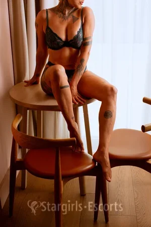 Serena Masseuse