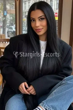 Mannu Escort