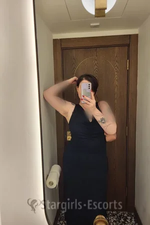 Mistress Jamie Escort